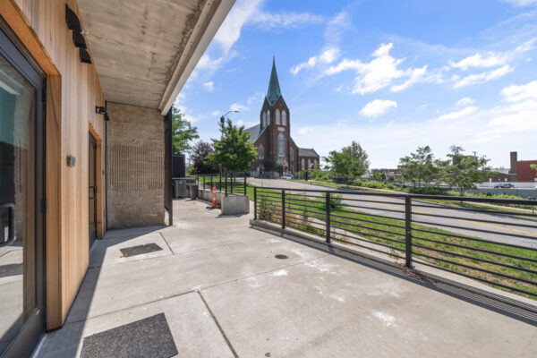 660-E-5th-St,-Unit-B204,-Des-Moines,-IA-005